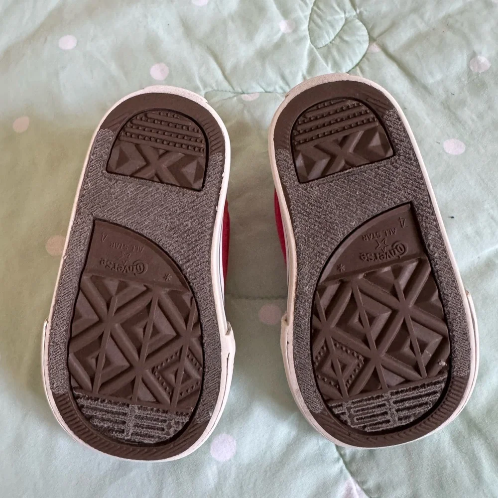 Converse infant red